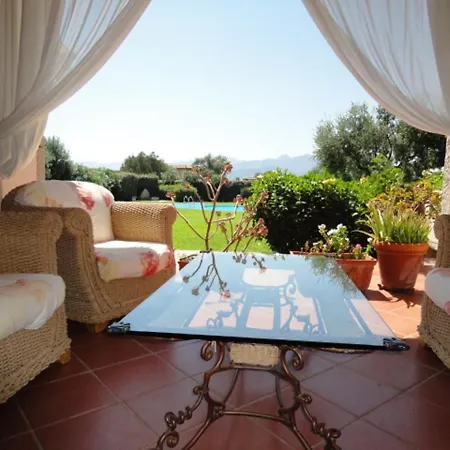 Apartment A Due Passi Dal Mare Con Piscina